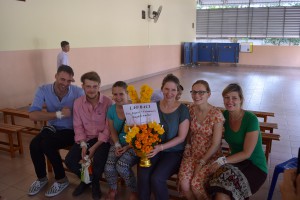 Von links: Tobi, Sandro, Julia, Laura und Franziska von der PH und unsere Volontärin Steffi