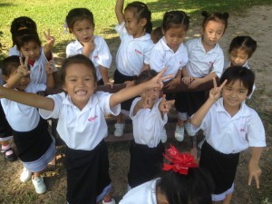 Kinder der primary school in Ban Sikeud
